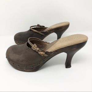 Pesaro Brown Leather Pumps